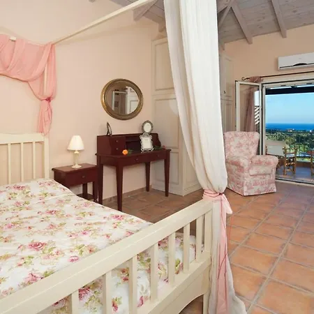 Maria Kefalonia *